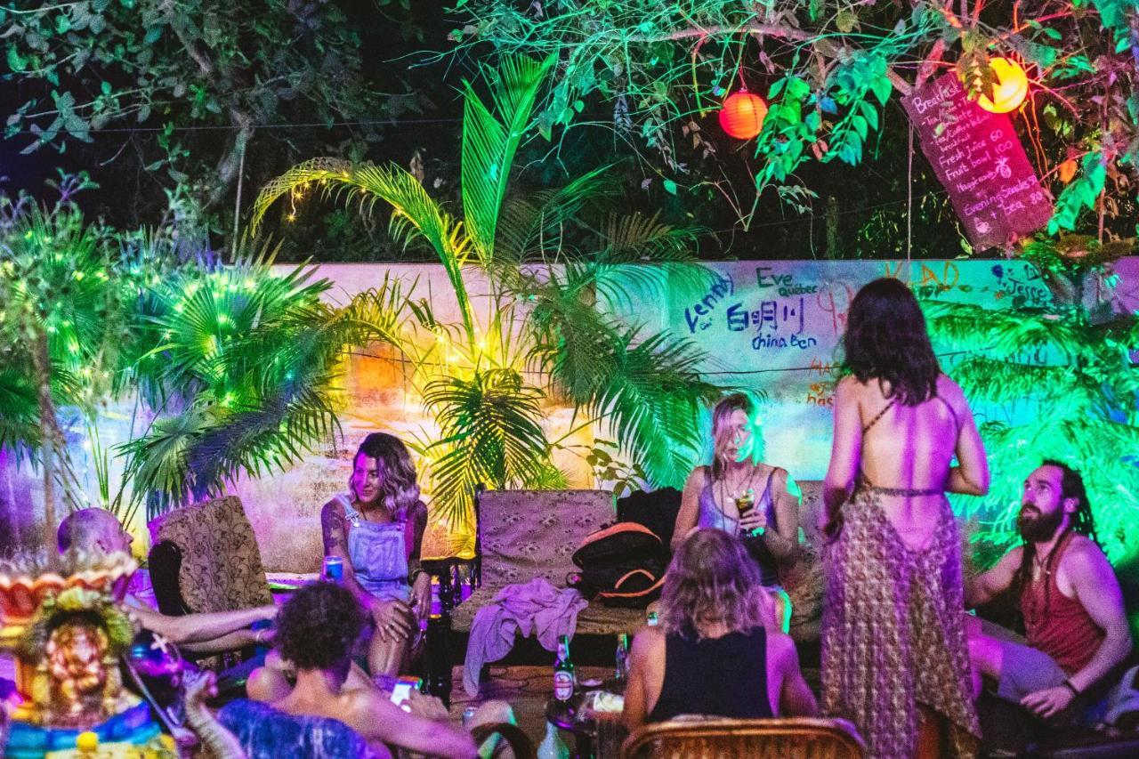 The Peace Hostel - Arambol, Goa Eksteriør bilde